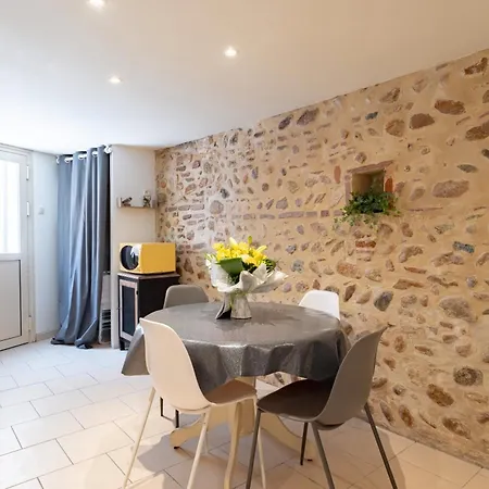 Holiday home Maison Charmante Au Coeur De