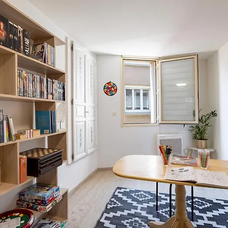 Maison Charmante Au Coeur De Holiday home *